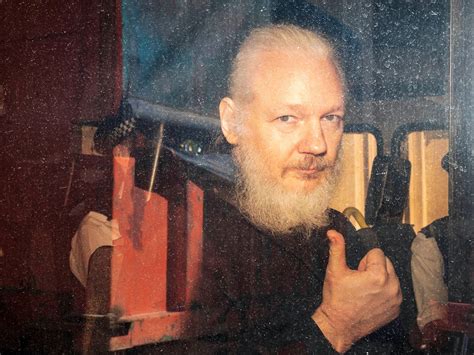 julian assange recent photo